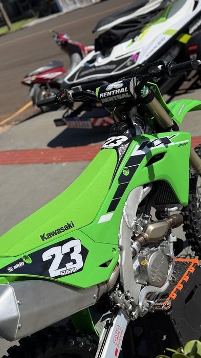 Kawasaki KX 250F com kit Skin Grafix